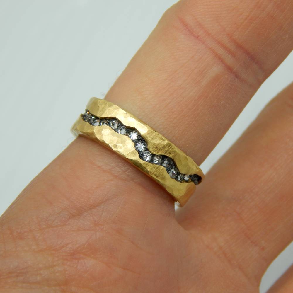 Frame Bracelet: Hammered Yellow Gold (with or without diamonds